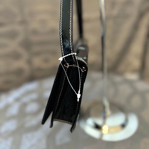 Ladies Sleek Black Dinner Purse/Bag with a Faux Buckle, There's Clasp Underneath - Picture 8 of 16